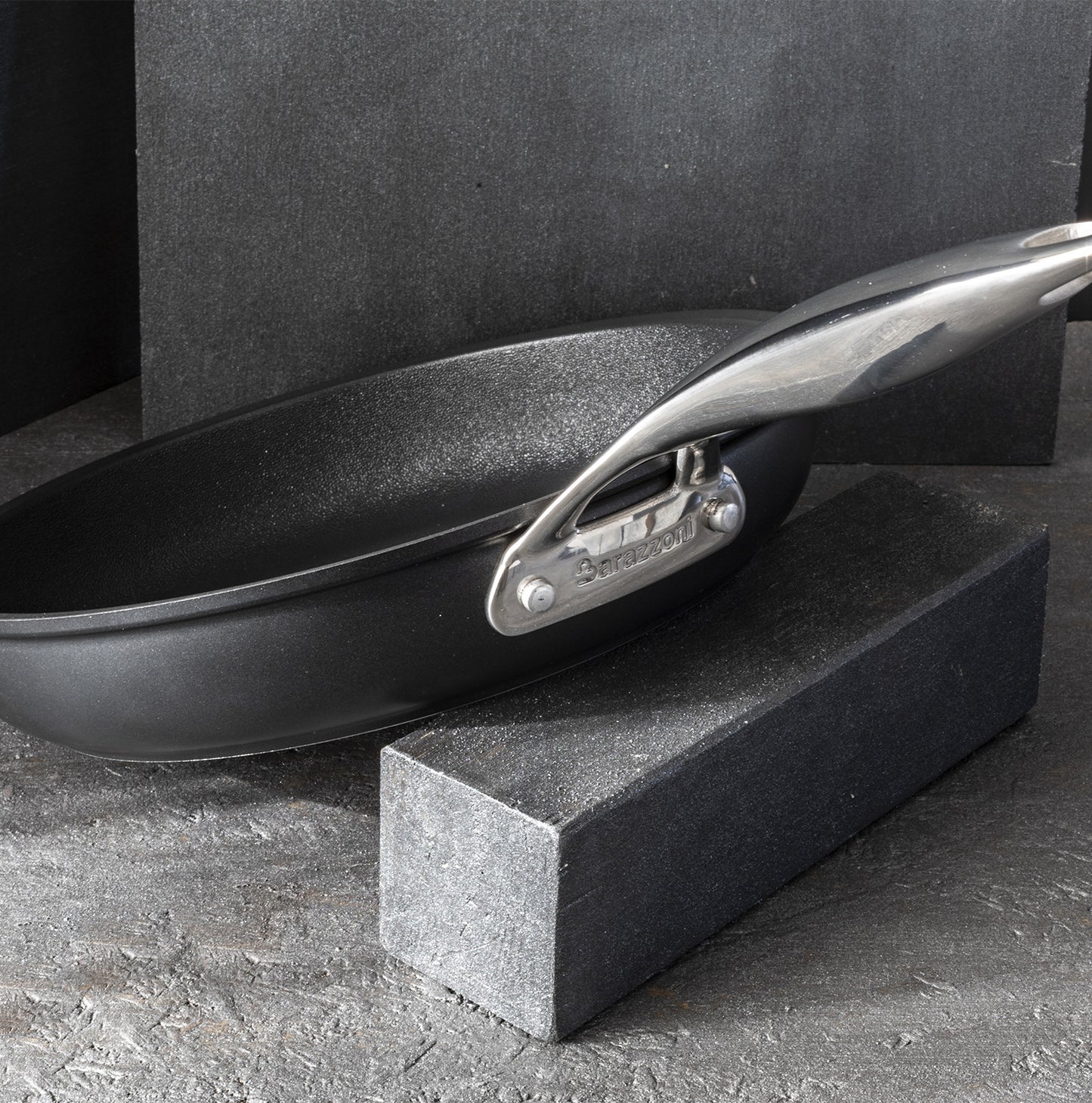 PADELLA CM 20 BLACK TITAN PRO